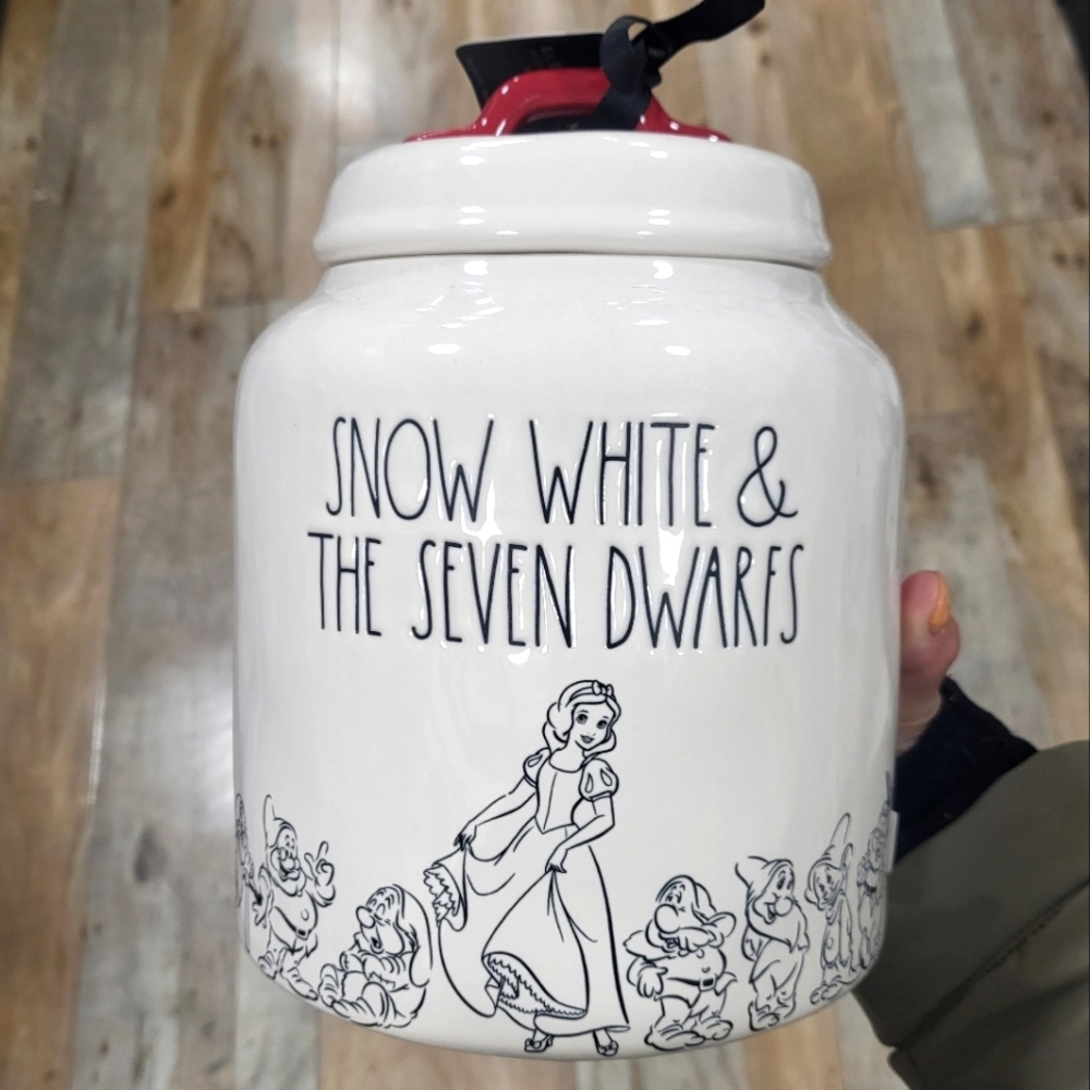 Snow white and the seven dwarfs Canister